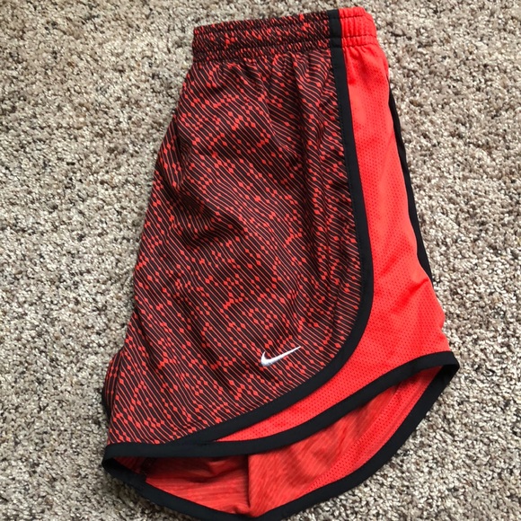 Super cute athletic nike shorts!! - Picture 2 of 4